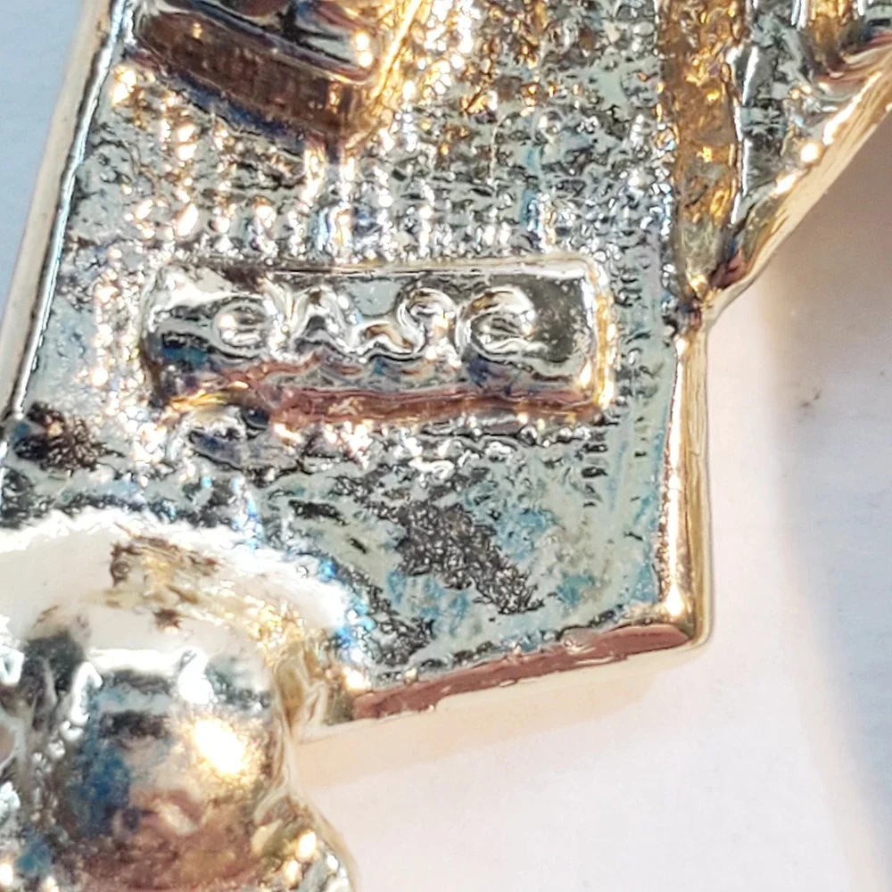 Vintage AJC Gold Tone Woman Lady w/ Packages Dog Shopping Brooch Pin 2.5 inch